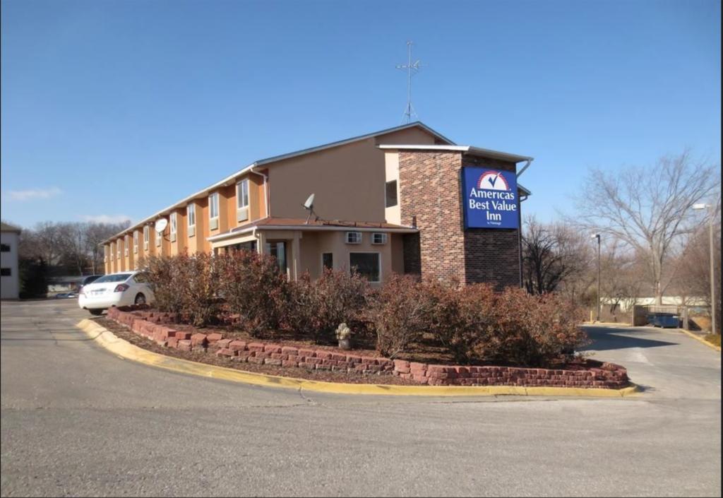 American Best Value Inn لورانس المظهر الخارجي الصورة